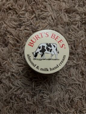Burt's Bees Almond & Milk Hand Cream Tin - Cream with Red and Black Accents